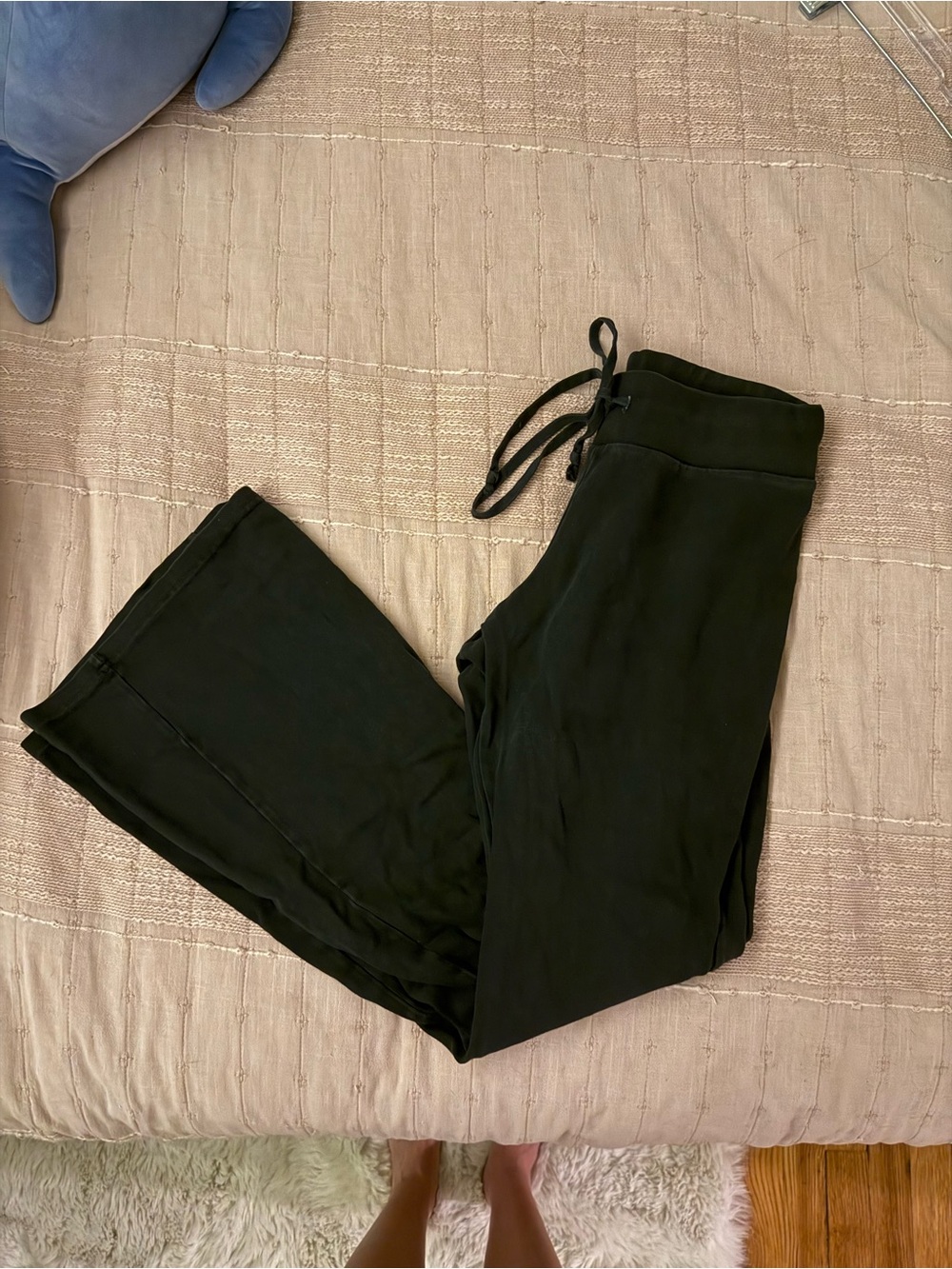 Brandy Melville Black Drawstring Flare Cotton Sweatpants - OS